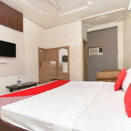 Oyo 24322 Hotel Gulshan Jalandhar Dış mekan fotoğraf