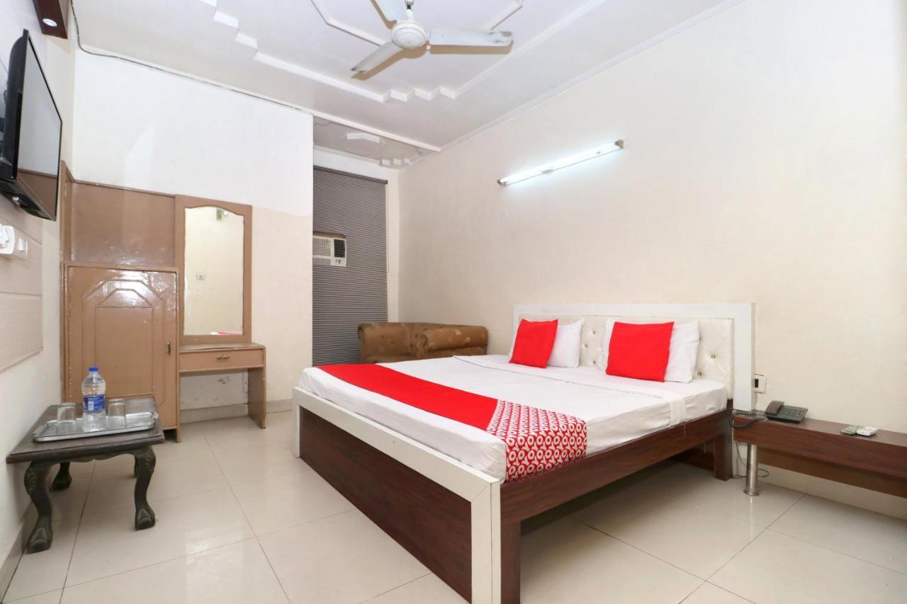 Oyo 24322 Hotel Gulshan Jalandhar Dış mekan fotoğraf