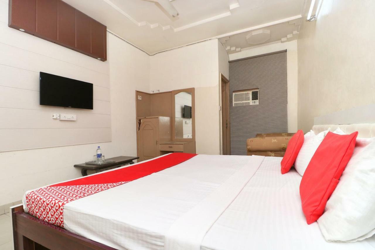 Oyo 24322 Hotel Gulshan Jalandhar Dış mekan fotoğraf