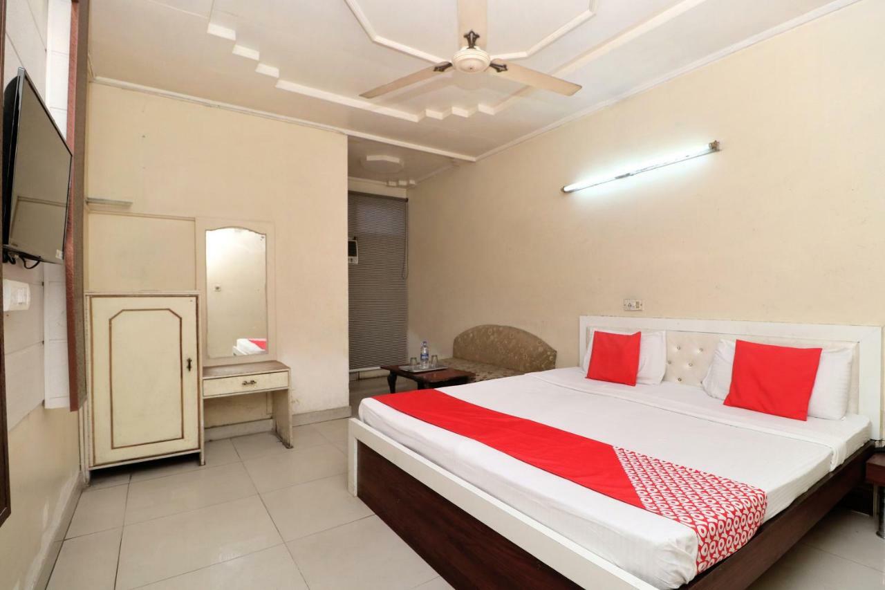 Oyo 24322 Hotel Gulshan Jalandhar Dış mekan fotoğraf